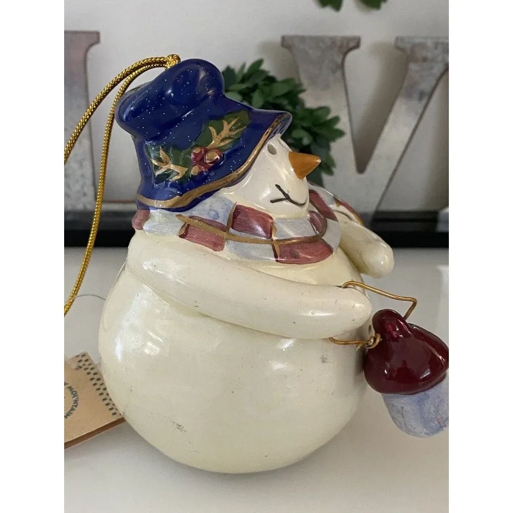 Crazy Mountain Ceramic Large‎ Ornament Snowman Holding Lantern Vintage 2000 NWT